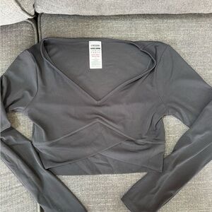 Gymshark Crossover Long Sleeve Crop Top - Black